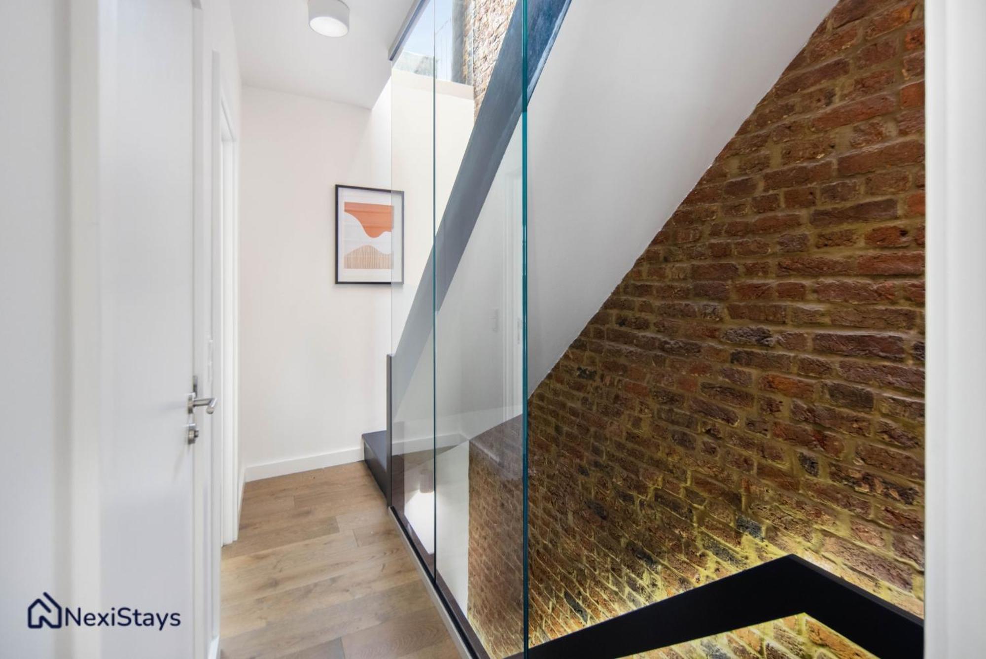 런던 1 Min Walk To Euston Station, Modern Townhouse 아파트 외부 사진